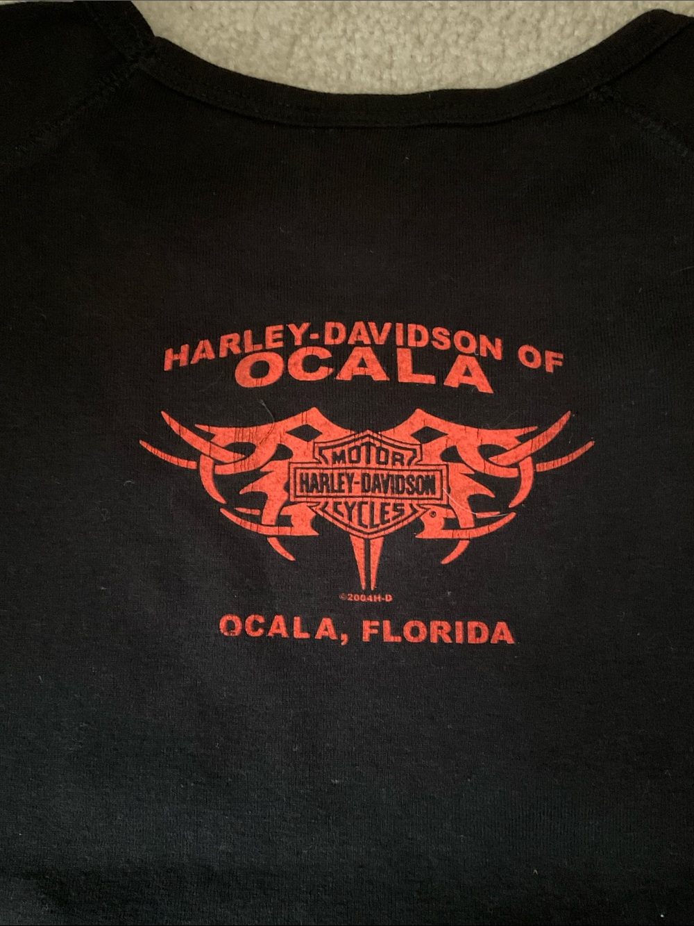 Vintage Harley-Davidson Black Cropped Tee with Red-Orange Flame Wings - Picture 6 of 6